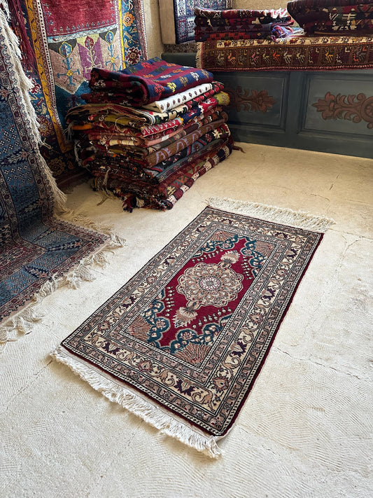 Yastik Rug