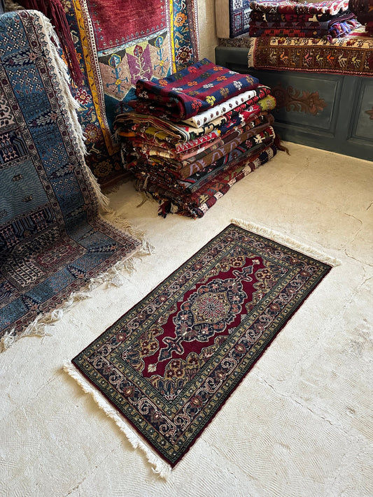 Yastik Rug