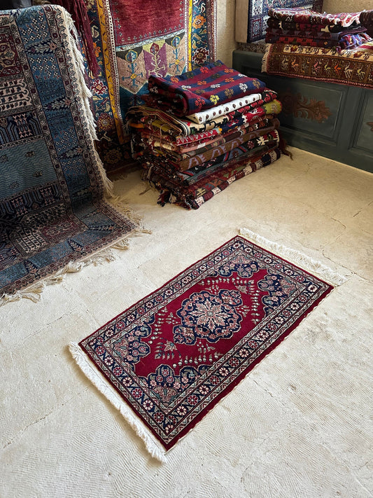 Yastik Rug