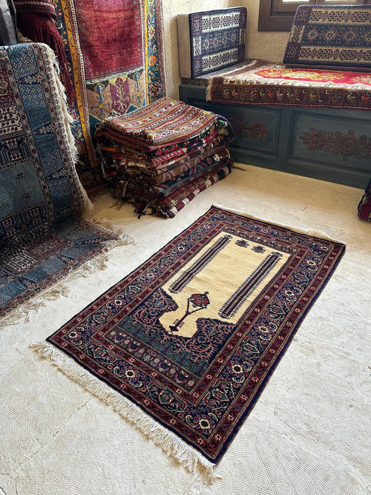 Ceyrek Rug