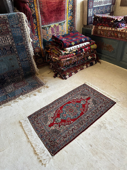 Yastik Rug